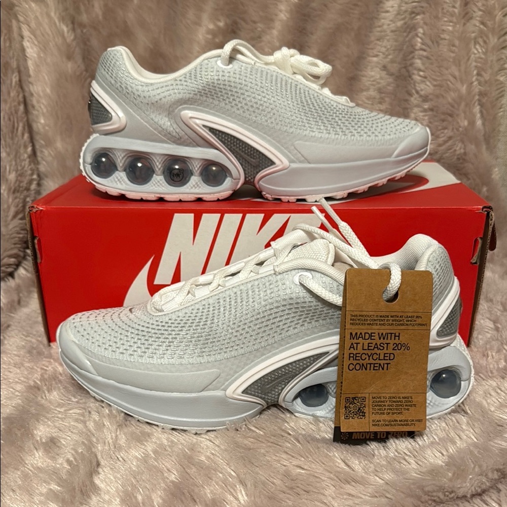 Nike Women’s Air Max DN Sneakers FJ3145-00 Size 8